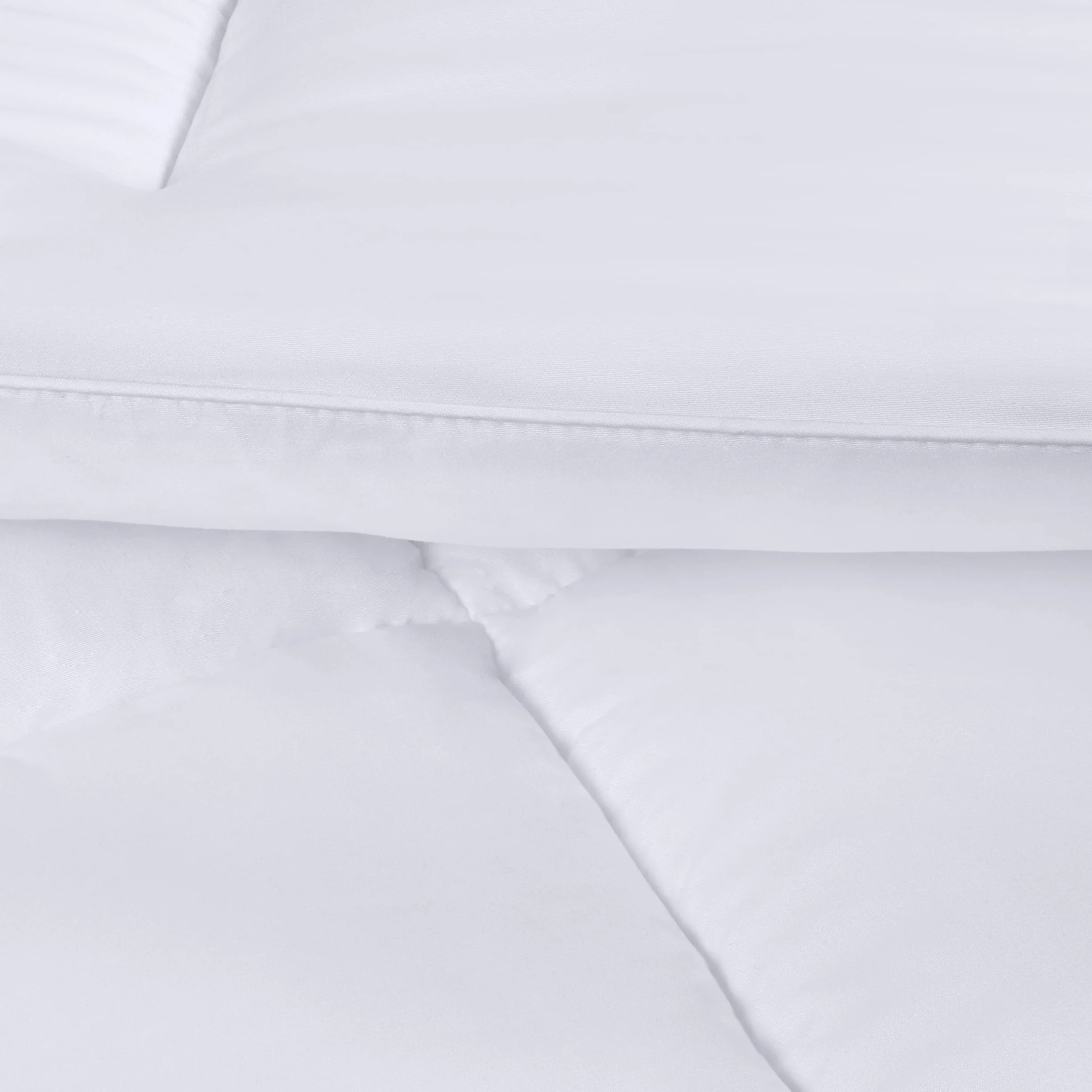 Utopia Bedding Kołdra Całoroczna z Mikrofibry z Pętelkami Narożnymi, Kołdra z Wypełnieniem z Pustych Włókien 200 GSM (Biały, 200x200)