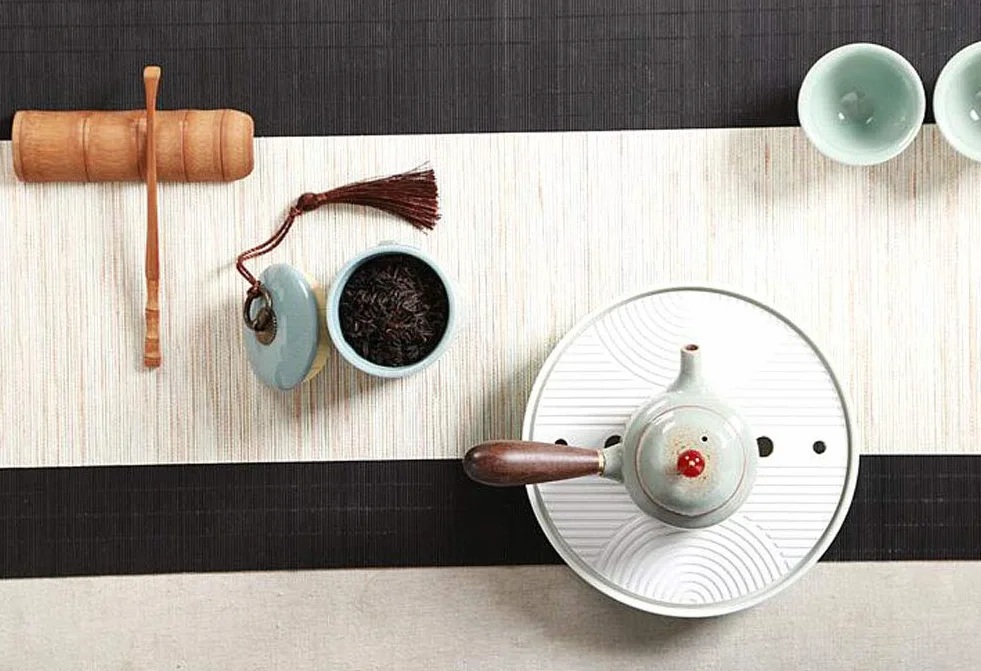 Ceramiczny pojemnik na herbatę japoński tradycyjny