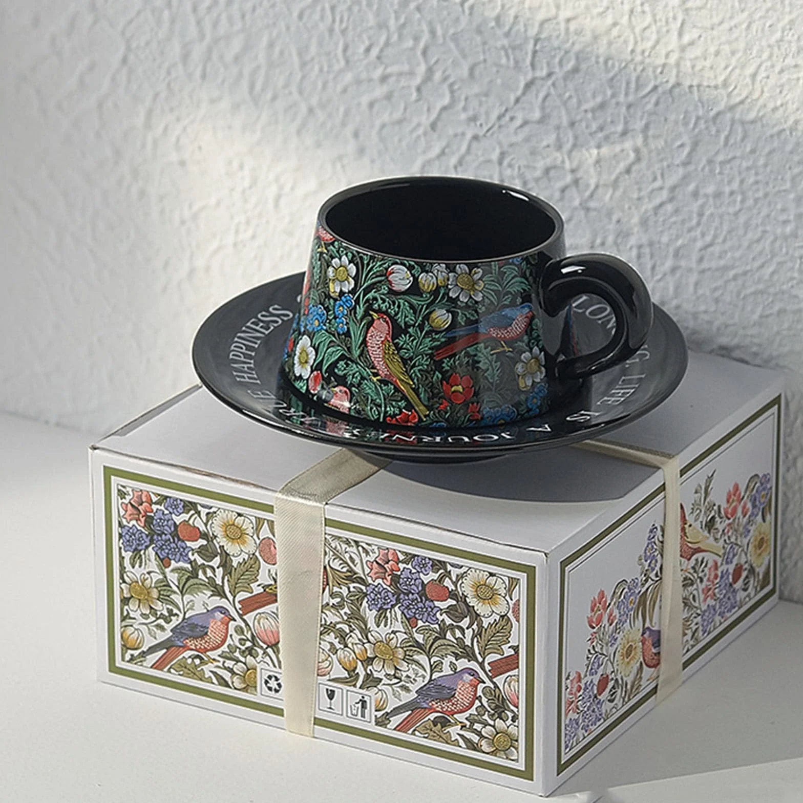 Zestaw czarnych filiżanek do cappuccino, 260 ml, szklanki do latte macchiato, filiżanki do kawy z porcelany z uchwytem, motywy kwiatów i ptaków, 1 sztuka