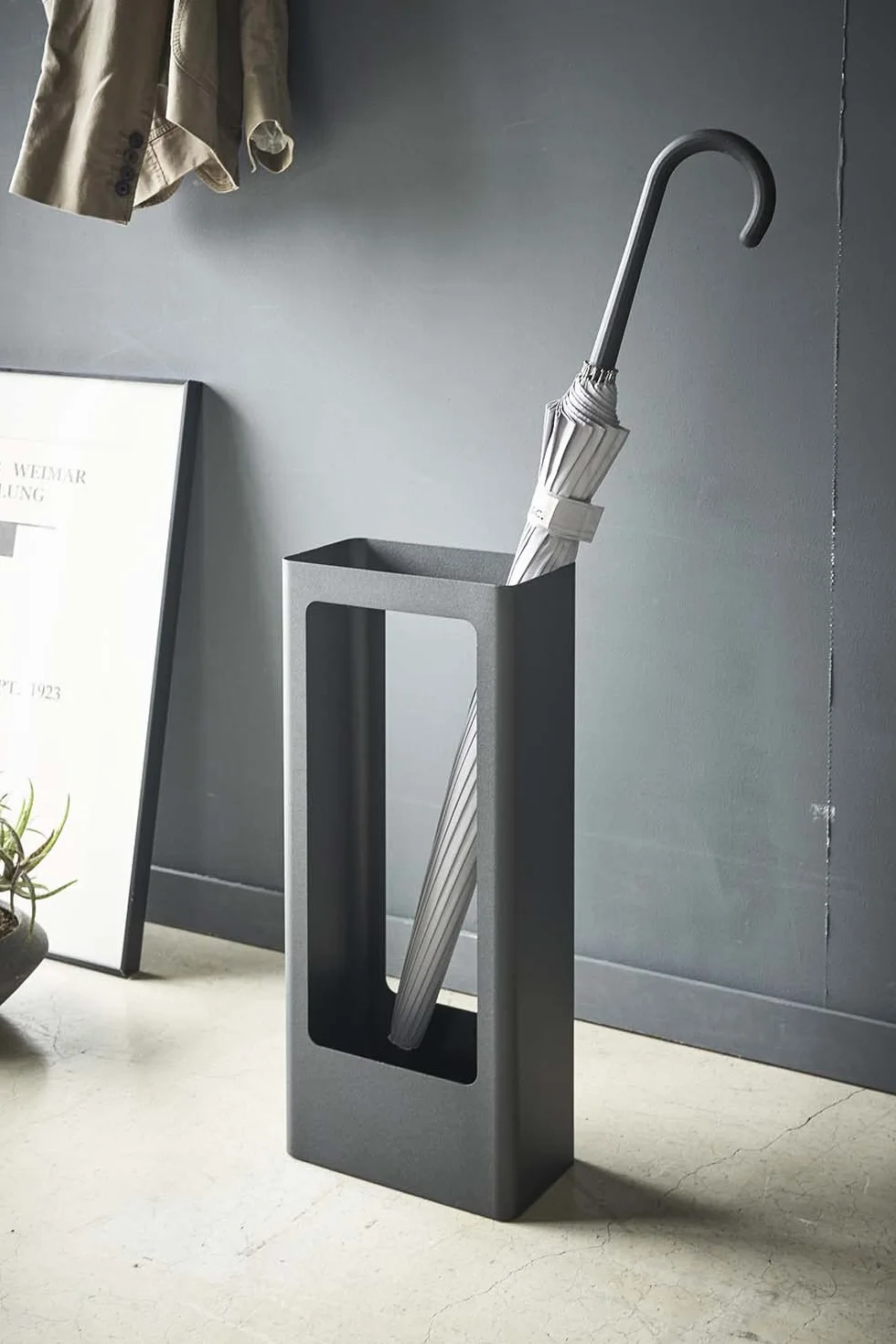 Yamazaki metalowy parasol slilm wieża