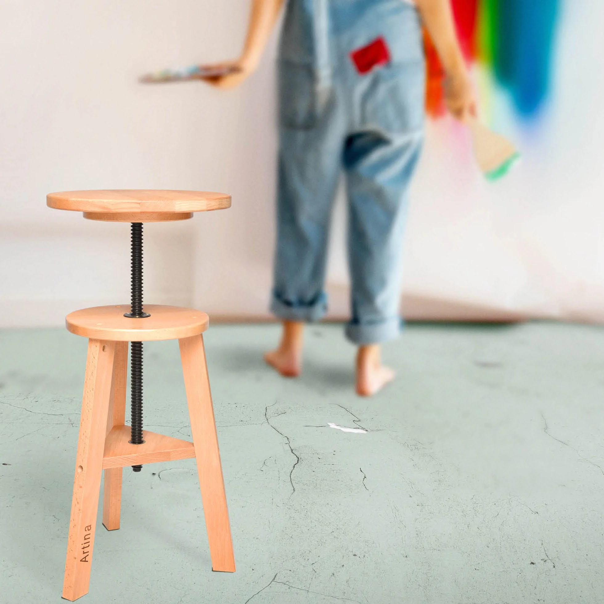 Artina Malhocker Arles Ø 30 cm powierzchnia siedziska, taboret obrotowy drewniany z regulacją wysokości 48-66 cm - okrągły taboret artystyczny obrotowy o 360 stopni i wytrzymały, drewno bukowe