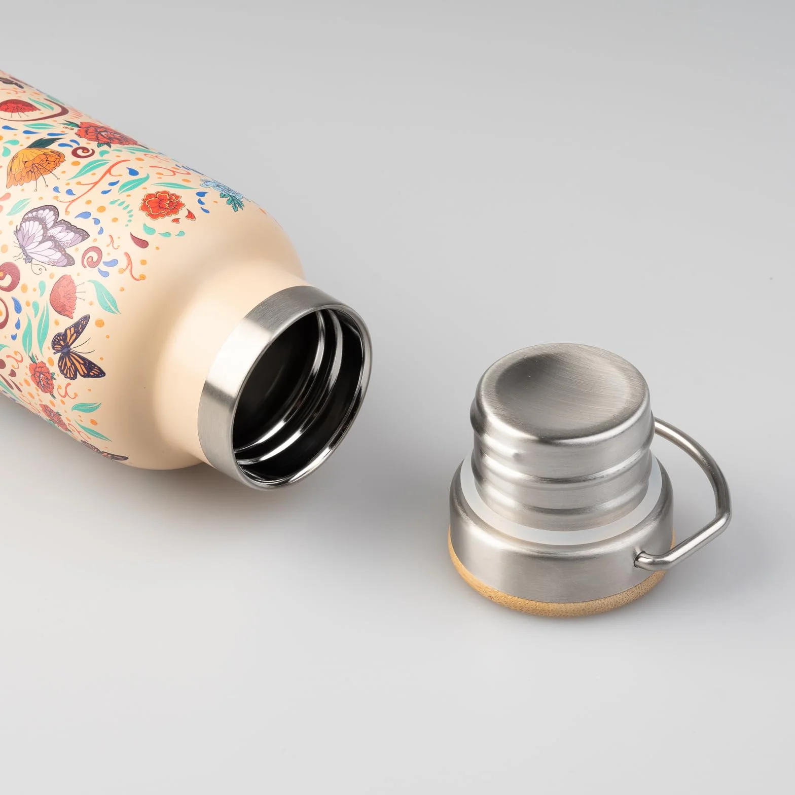 Grupo Erik Metal Water Bottle 500ml / 17oz - Frida Kahlo | Hot and Cold Water Bottle Stainless Steel, Cute Travel Bottles Gym | Frida Kahlo Gifts Under 20 Pounds