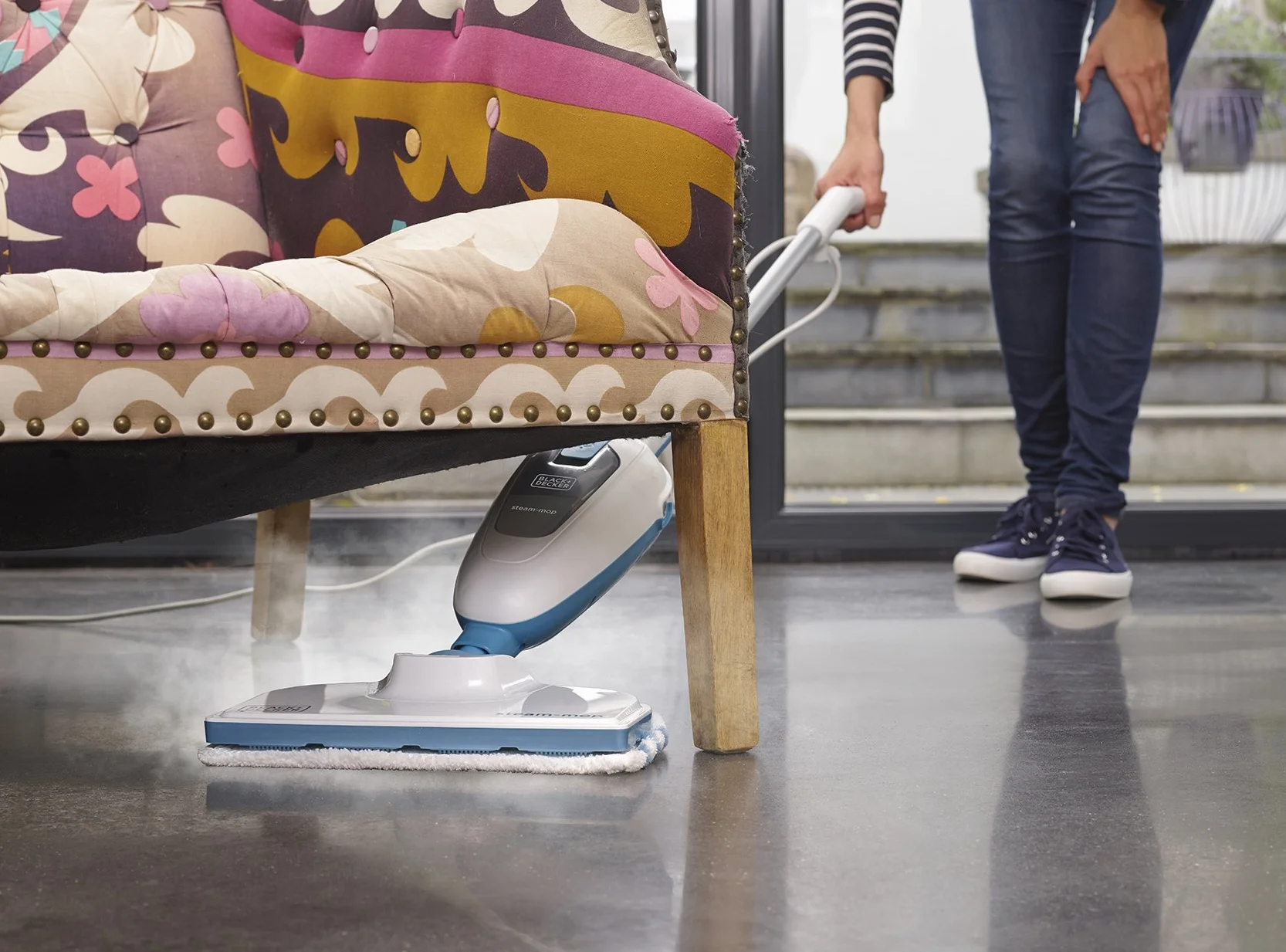 BLACK+DECKER Mop parowy 5 w 1, 1300 W, odkurzacz parowy do higienicznej, dokładnej czystości, zdejmowany trzonek, łatwa obsługa, w zestawie 5-częściowy zestaw akcesoriów) FSM13E5