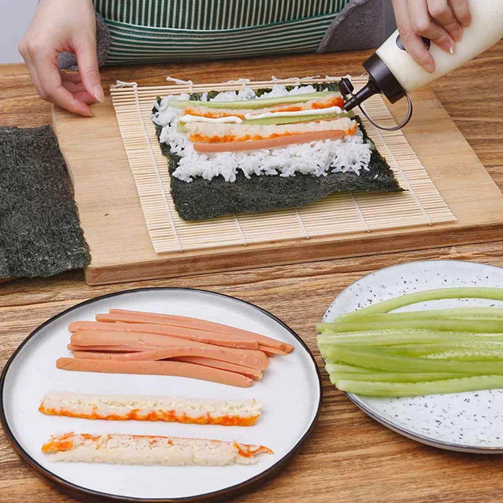 Zestaw do sushi dla początkujących – 10 części: 2 maty, solniczka do ryżu, wiosło Paddy, 5 pałeczek, worek do pakowania – DIY Sushi Maker