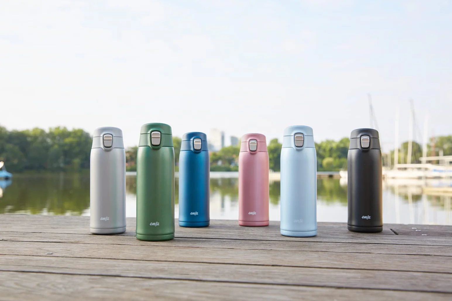 Emsa N21519 Travel Mug Light kubek termiczny, pojemność: 0,4 l, bardzo smukły format, lekki, stal nierdzewna, system zamykania, 100% szczelności, 8 h gorący/zimny przez 16 h, bez BPA, zielony