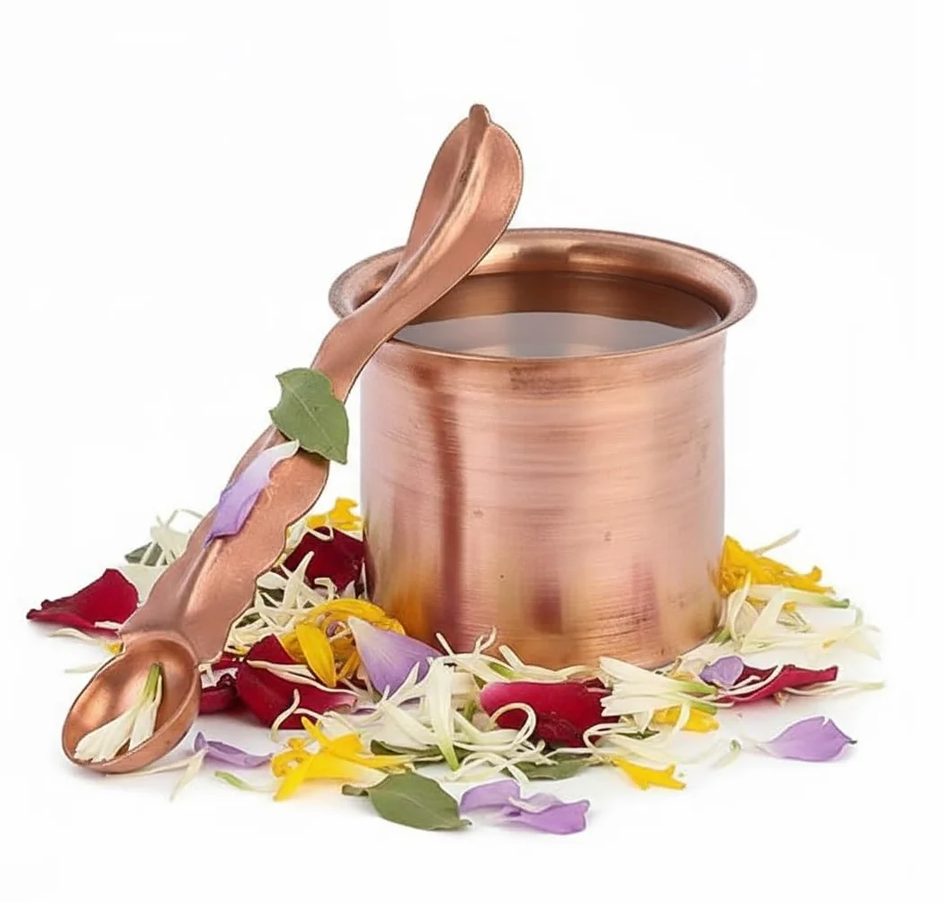 BRACOP® Czysty miedziany garnek Lota Kalash Hindu Panch Patra z okrągłym talerzem Łyżka Havan Indyjskie akcesoria do Pooja Ręcznie robiony kubek do serwowania Miedziane przybory domowe świątyni
