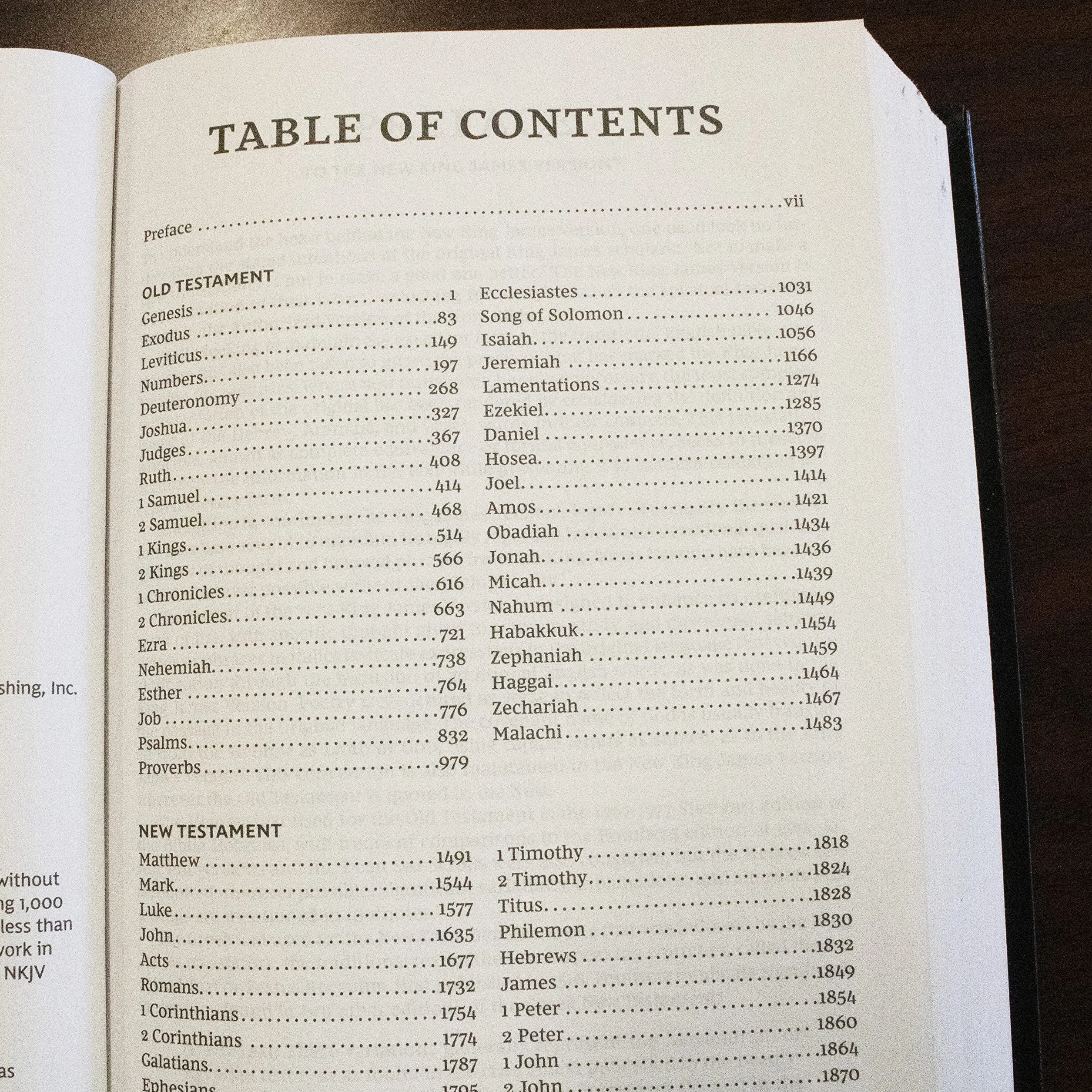 NKJV, Pew Bible, Large Print, Hardcover, Black, Red Letter Edition: Holy Bible, New King James Version