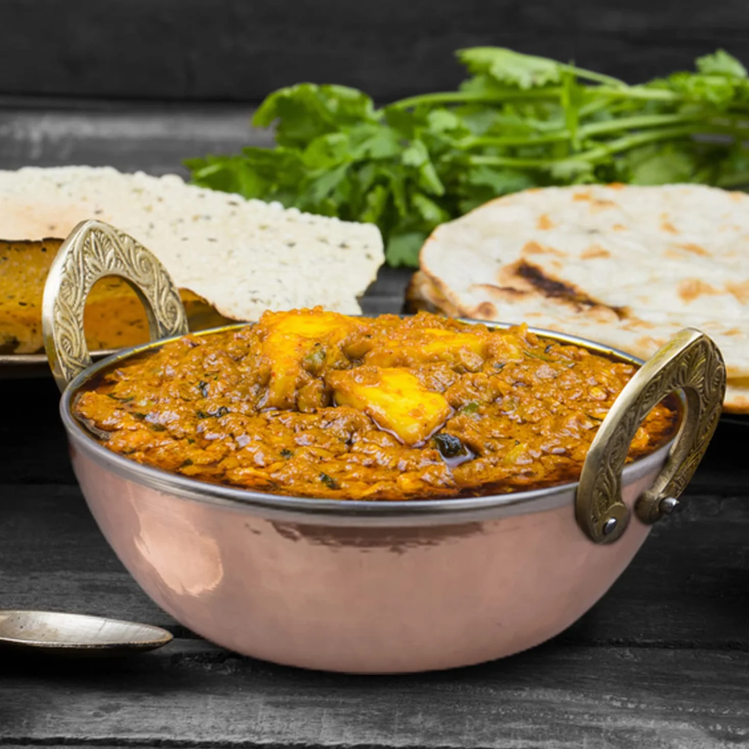 Zap Impex Indyjskie naczynie do serwowania miedziane młotkowane karahi ze stali nierdzewnej do serwowania indyjskich naczyń z curry 2-częściowy zestaw, średnica 13 cm