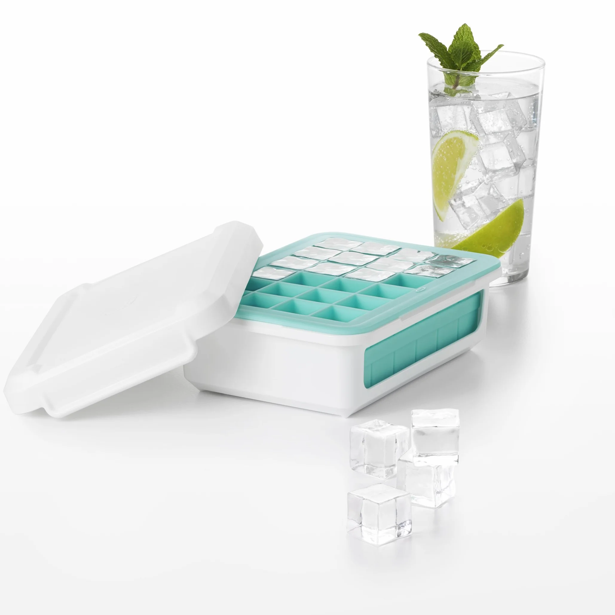 OXO Good Grips forma do kostek lodu z pokrywką na małe kostki lodu – silikon – biały/jasnoniebieski