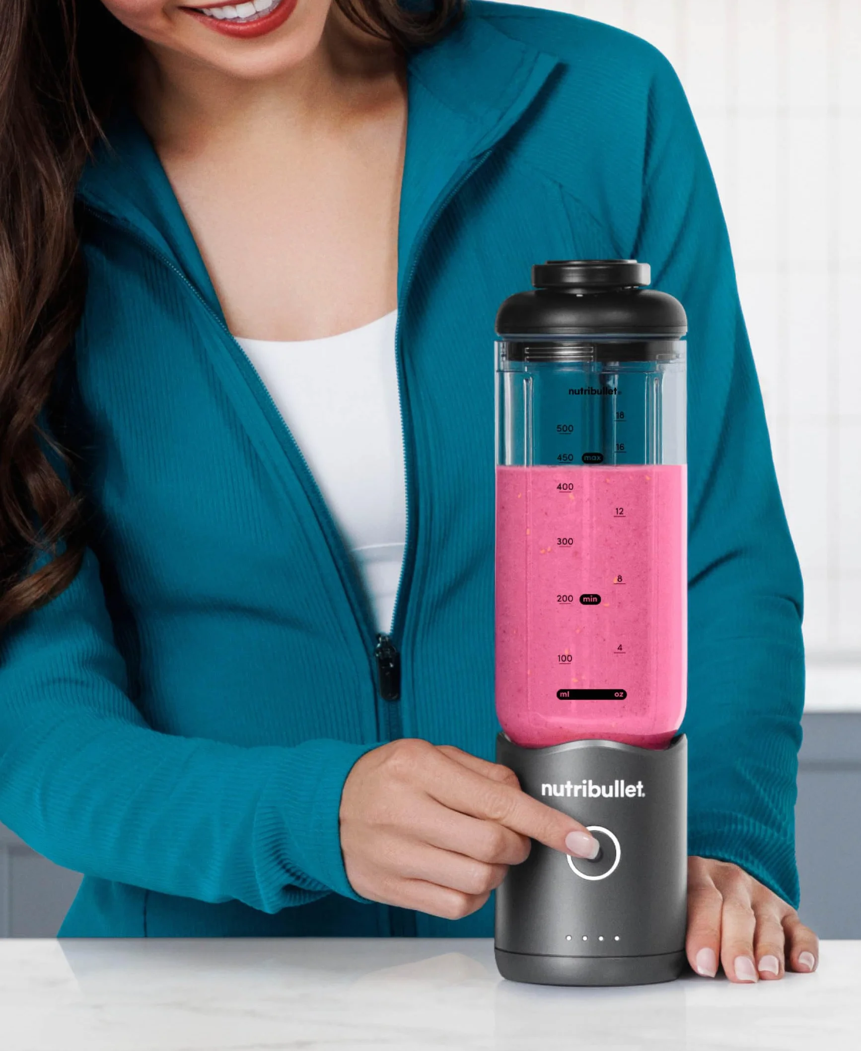 nutribullet Flex 590 ml - Przenośny mikser do smoothie z pokrywką z ustnikiem i uchwytem, siekacz, kruszarka do lodu i mrożonych owoców, USB-C, kubek wolny od BPA, łatwy do czyszczenia, szary