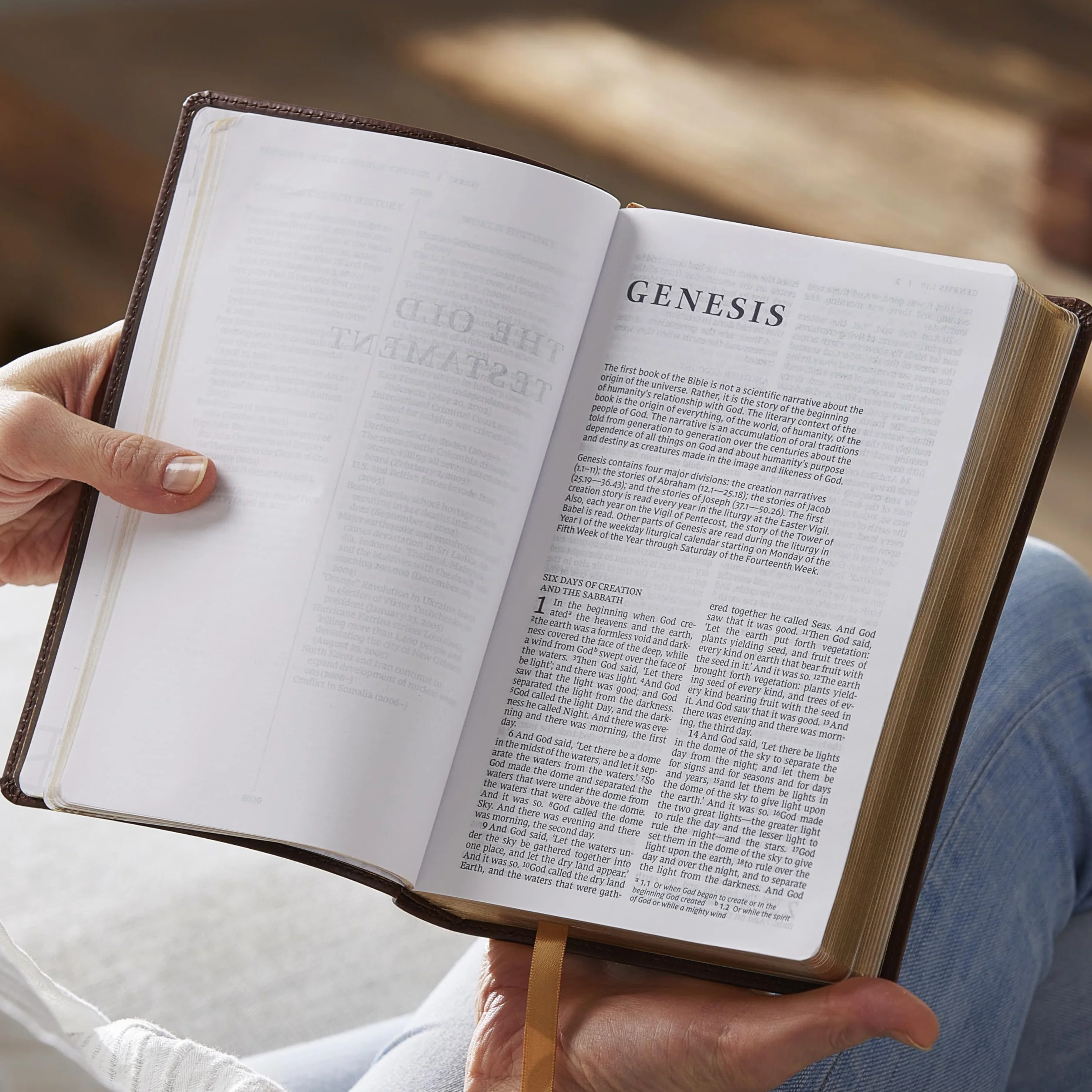 Nrsvce Sacraments of Initiation Catholic Bible, White Leathersoft, Comfort Print: New Revised Standard Version, White, Leathersoft, Catholic Commemorative Edition, Anglicised Text