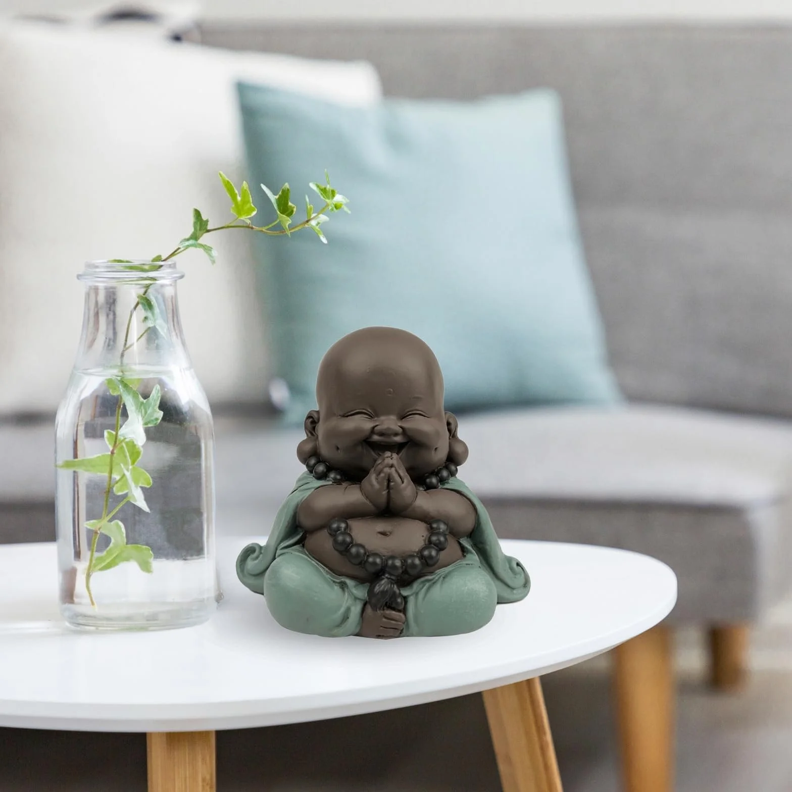 Statua Boudha Szczęśliwy Stojak - Dekoracja Zen i Feng Shui - aby stworzyć relaksującą i duchową atmosferę - Oryginalny pomysł na prezent - szerokość: 9 cm - Kolor: Zielony i brązowy - Zen'Light