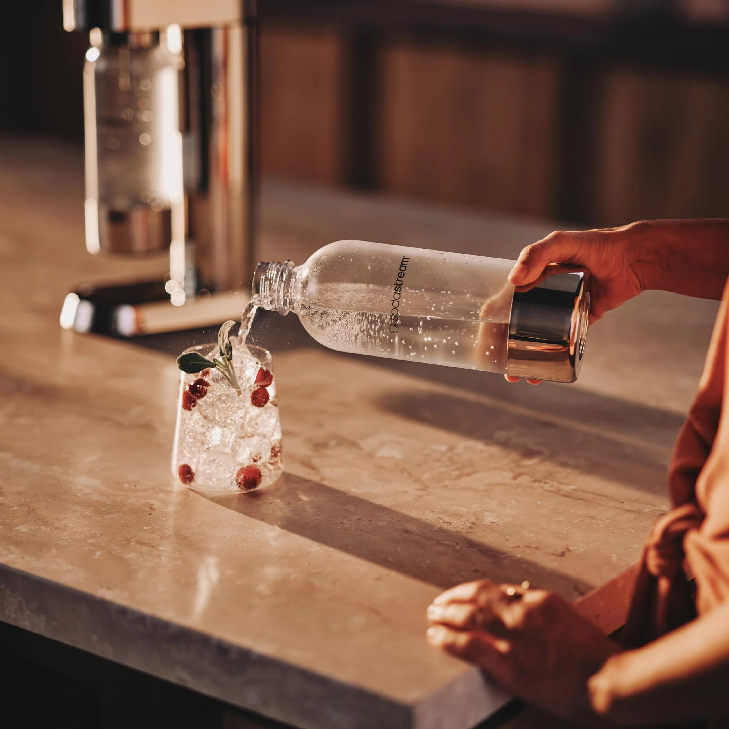 SodaStream Butelka 1L Maszyna do wody gazowanej i sodowej | Kompatybilna z zmywarką | Wykończenie ze stali nierdzewnej
