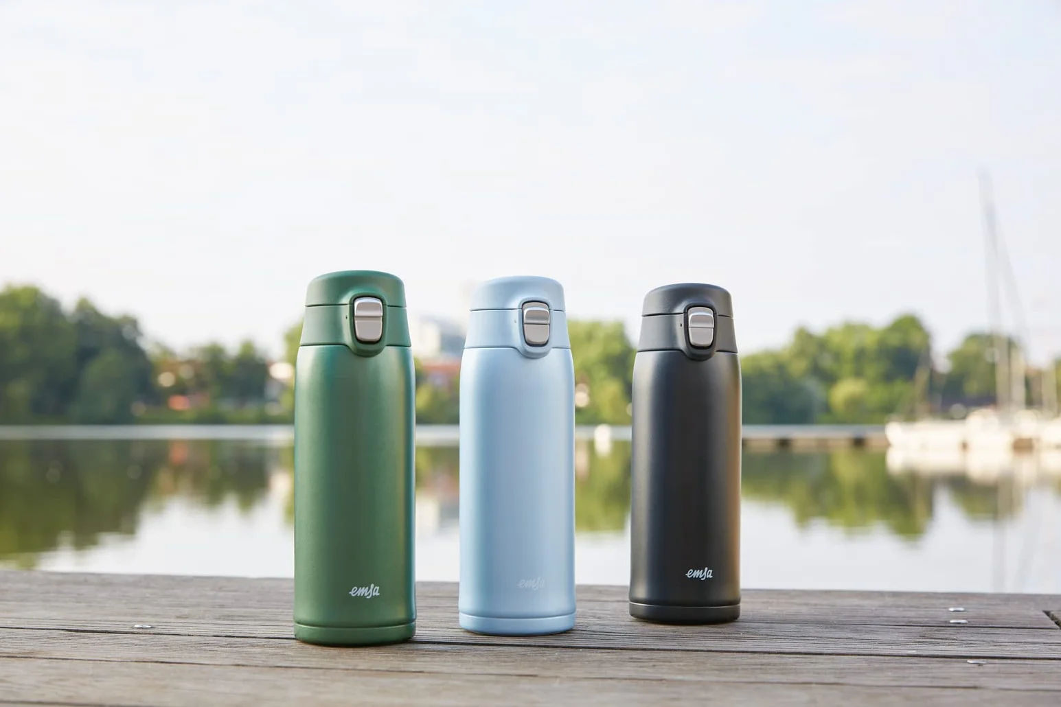 Emsa N21519 Travel Mug Light kubek termiczny, pojemność: 0,4 l, bardzo smukły format, lekki, stal nierdzewna, system zamykania, 100% szczelności, 8 h gorący/zimny przez 16 h, bez BPA, zielony