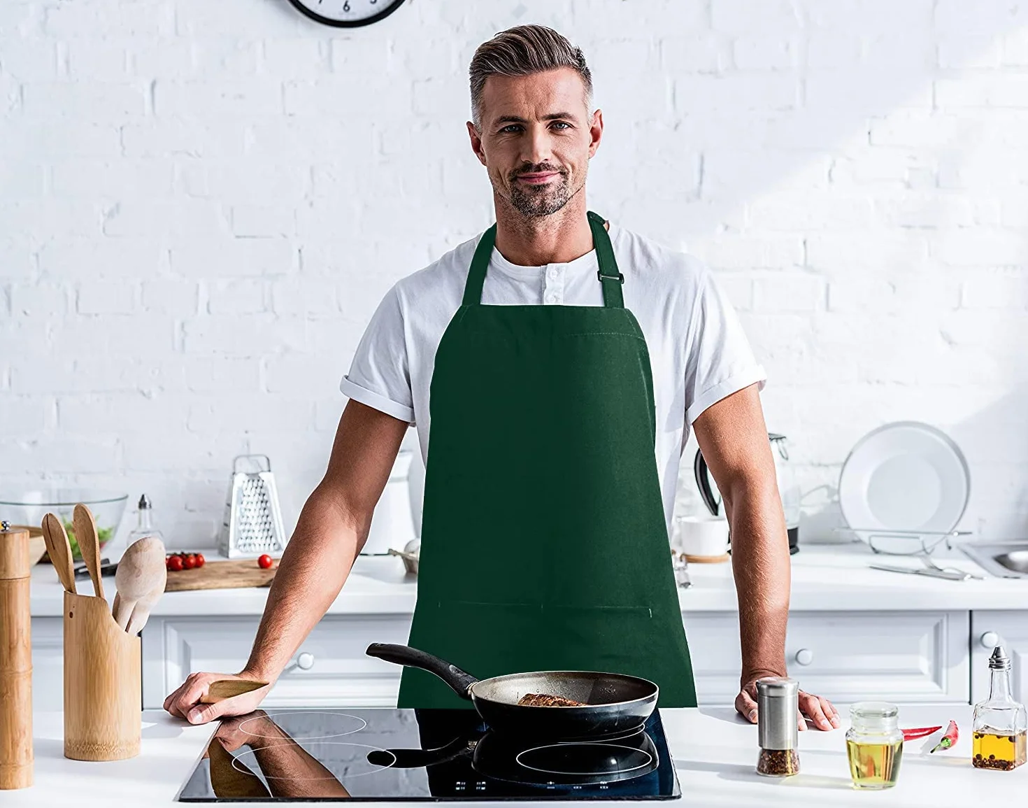 Utopia Kitchen 2 Pack Regulowany fartuch z 2 kieszeniami Fartuchy kuchenne dla kobiet i mężczyzn Szef kuchni