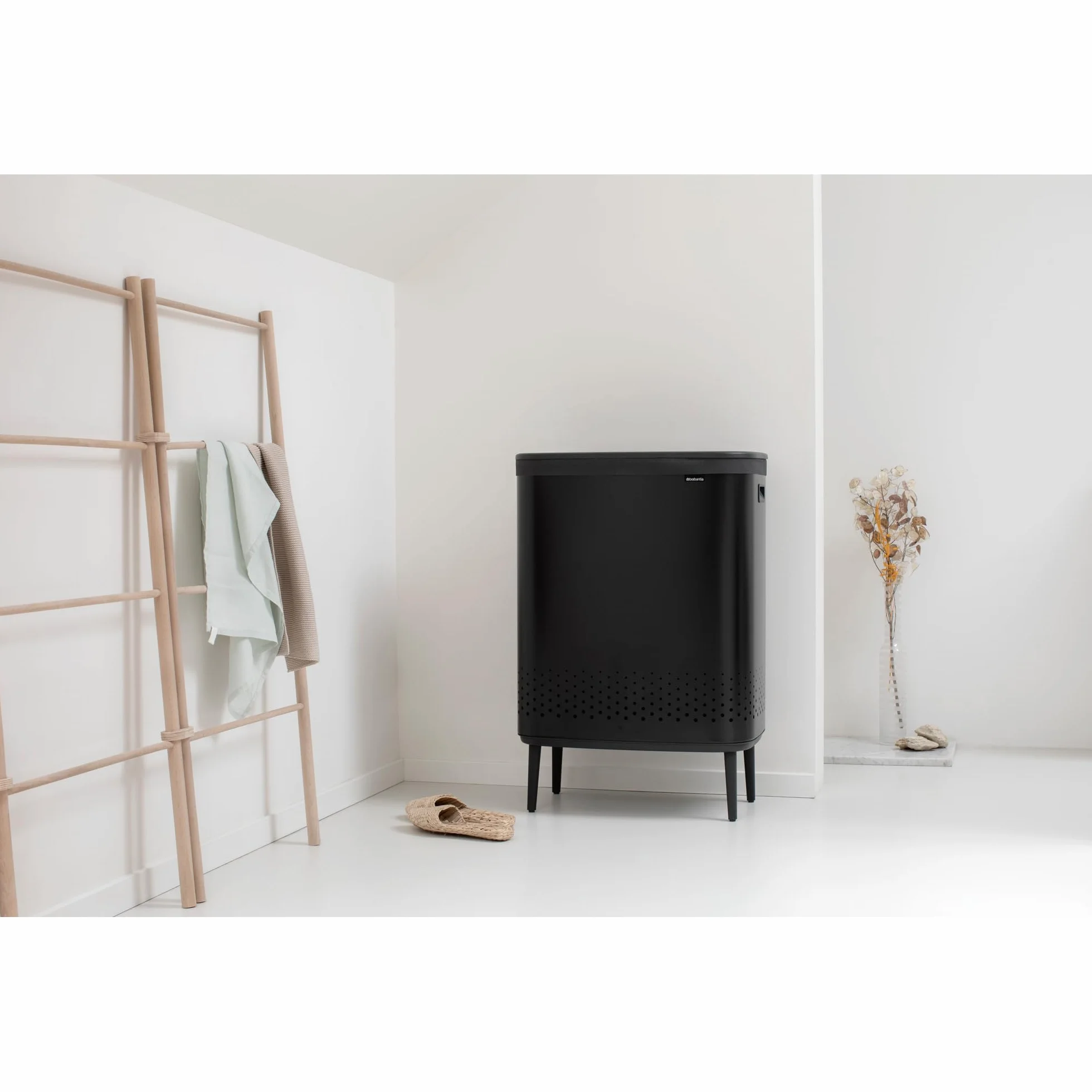 Brabantia - Kosz na pranie Hi 2x45L - Kosz na brudne ubrania - 2 komory - Pokrywa z szybkim otwieraniem - Zdejmowana bawełniana torba - Przenośny i higieniczny - Do sypialni i łazienki - Matt Black