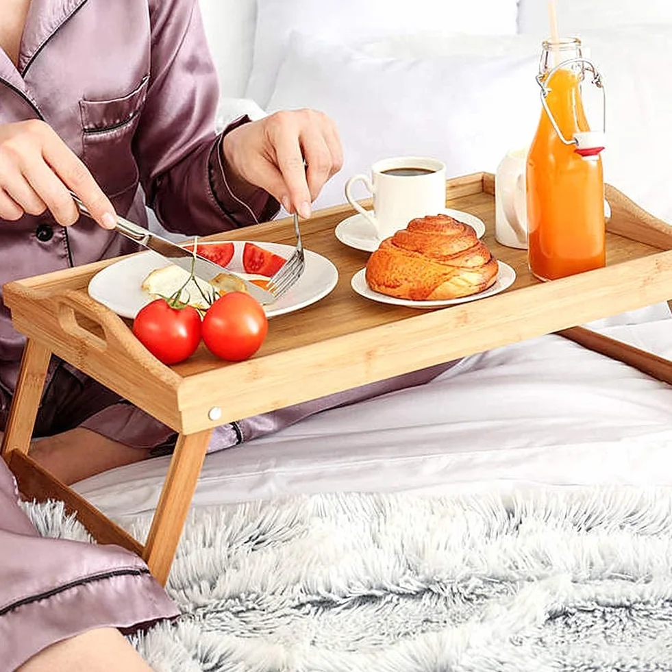 Taca na łóżko Bambusowe, 63 X 27,3 X 22,5 Cm Składana Taca do Serwowania Stolik śniadaniowy Taca na Laptopa z Uchwytami na śniadanie w łóżku