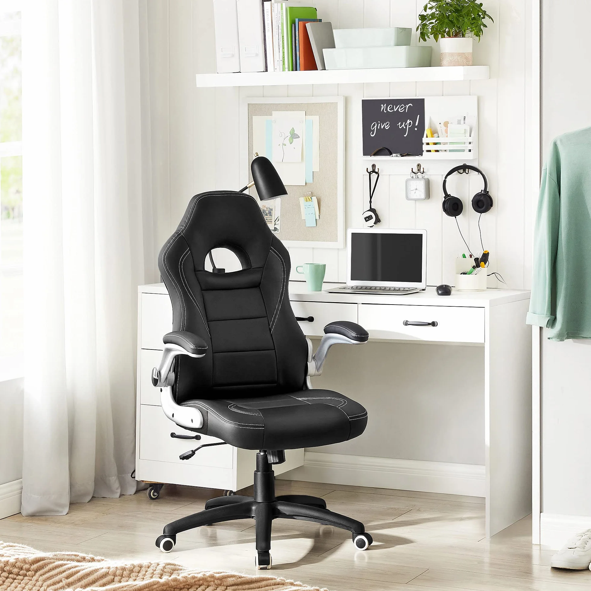 SONGMICS Krzesło gamingowe, Racing Chair, krzesło biurowe z wysokim oparciem, krzesło biurowe, z regulacją wysokości, składane podłokietniki, funkcja przechylania, dla graczy, czarne OBG28B