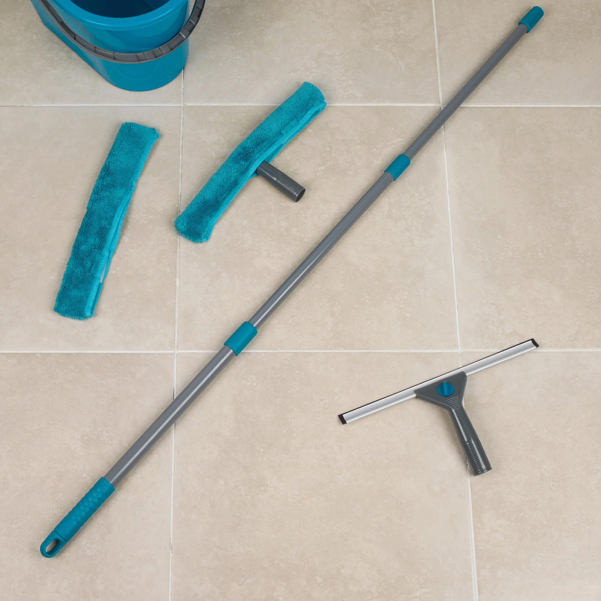 Beldray® 5-częściowy zestaw do czyszczenia dużych szyb LA028693TQ z wymienną głowicą i wkładkami z mikrofibry