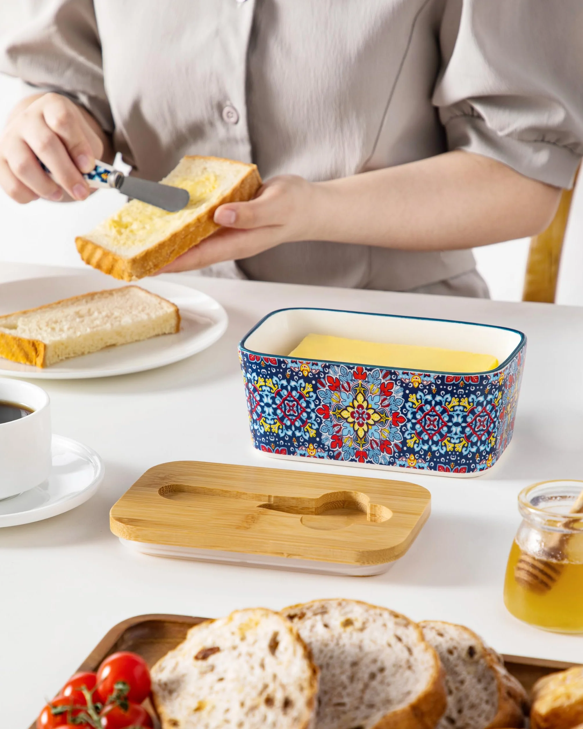 Vancasso SIMI Maselniczka ceramiczna 16,5 cm z pokrywką bambusową i nożem