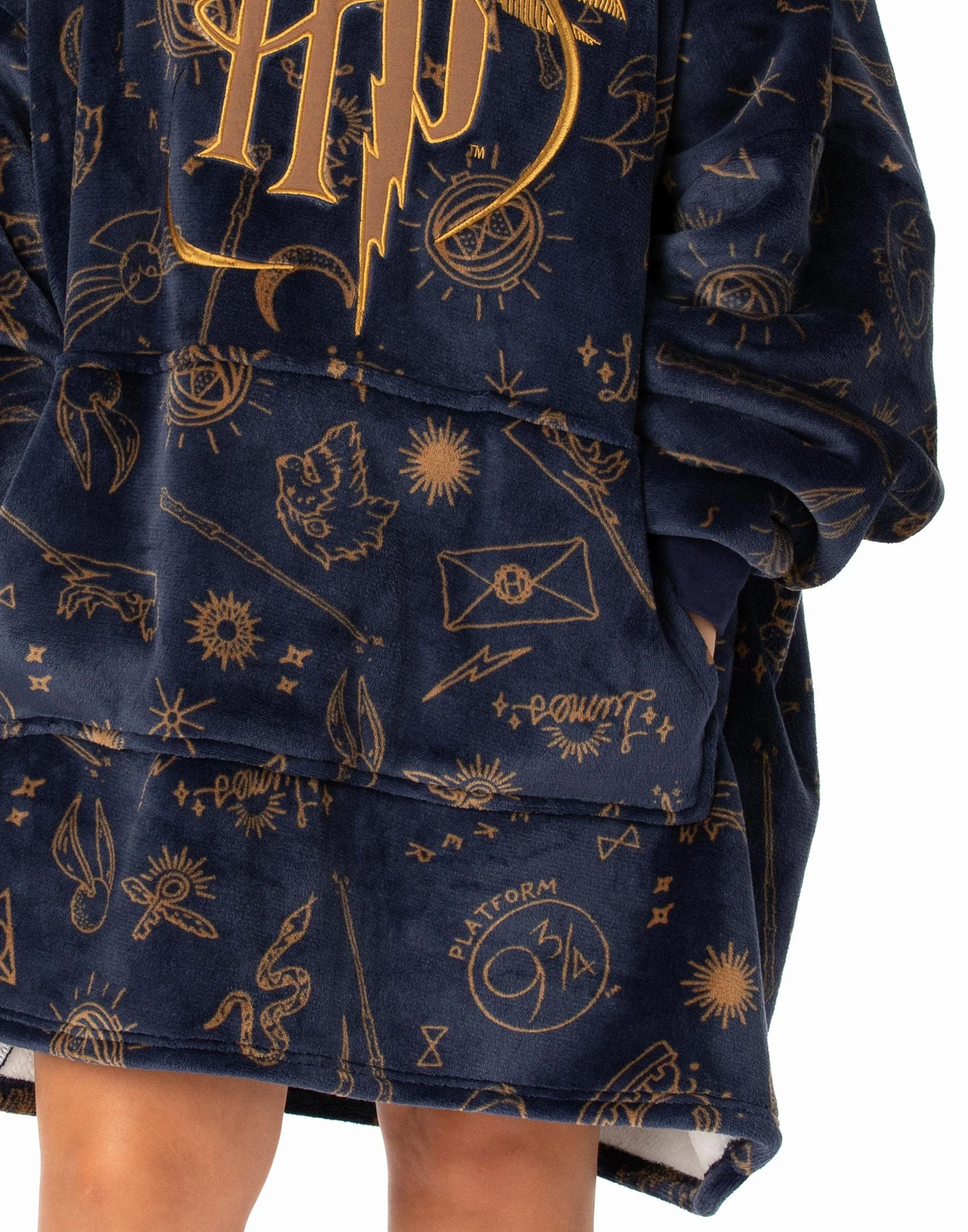 Harry Potter Damska bluza z kapturem do noszenia | Szary sweter z kapturem dla dorosłych z nadrukiem Hogwartu na całej powierzchni