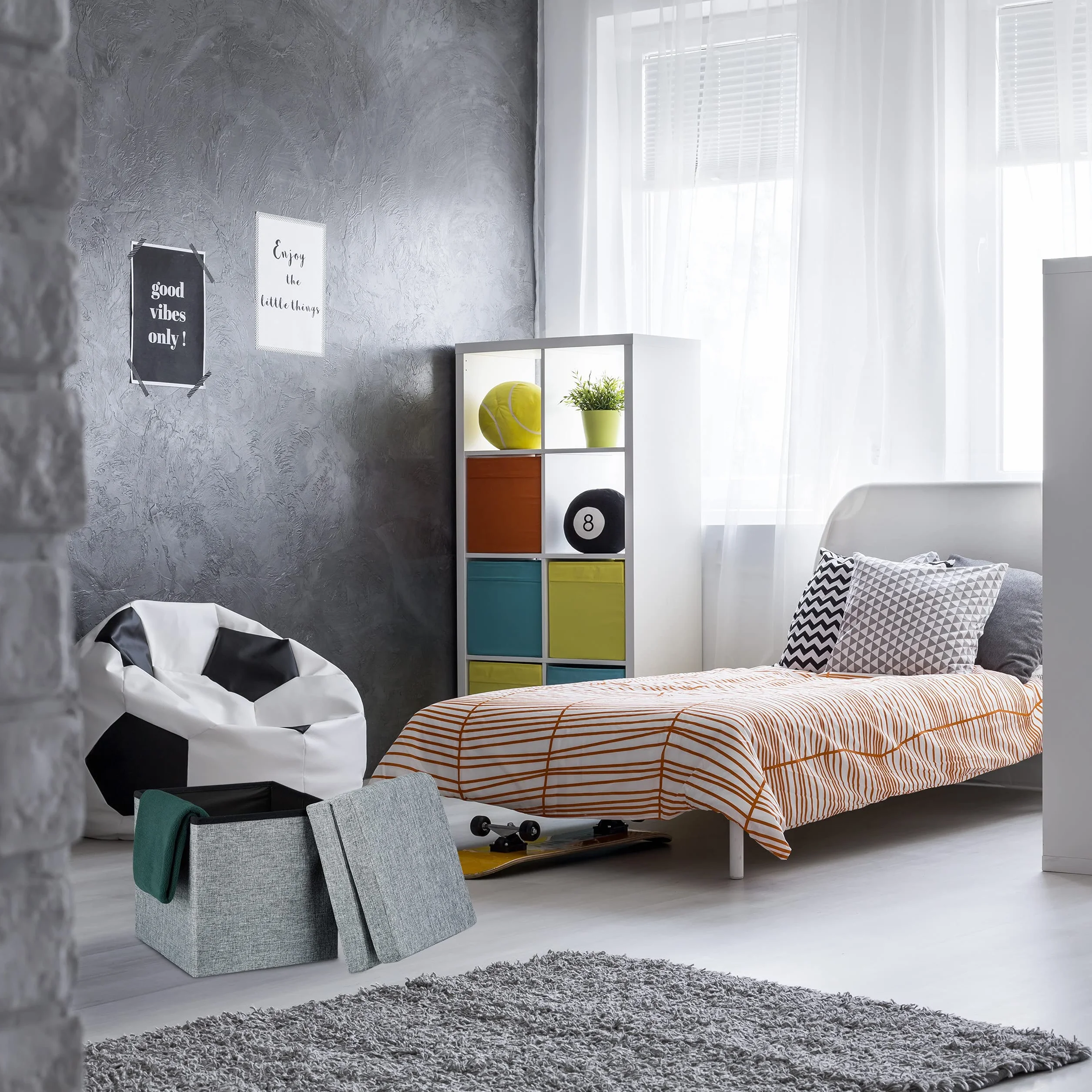 Relaxdays Lniany składany taboret do przechowywania ze stabilnym oparciem bagażnika pufa wys. x szer. x gł.: 73 x 38 x 38 cm zdejmowana pokrywa podnóżek puszka w kształcie kostki do przechowywania