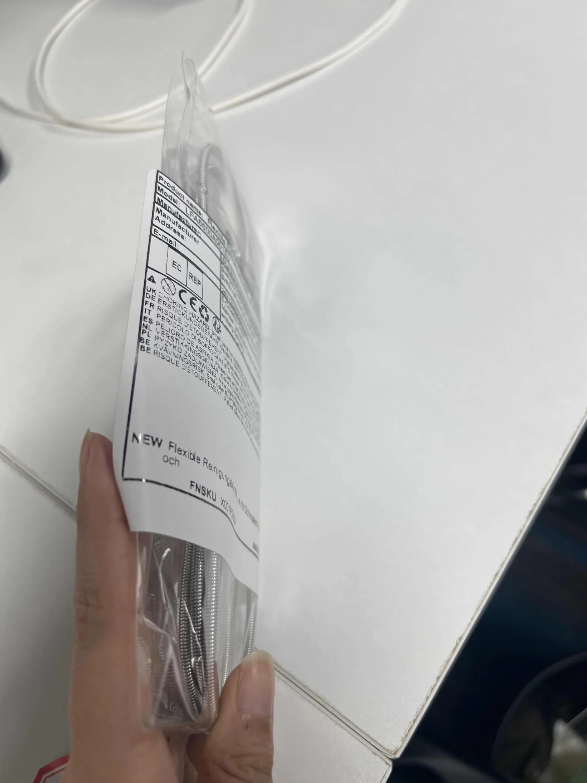 Szczotka do lodówki ze stali nierdzewnej, elastyczna szczotka do węża 155 cm, szczotka do czyszczenia z miękkim włosiem nylonowym, do akwarium, odpływ lodówki, kuchnia