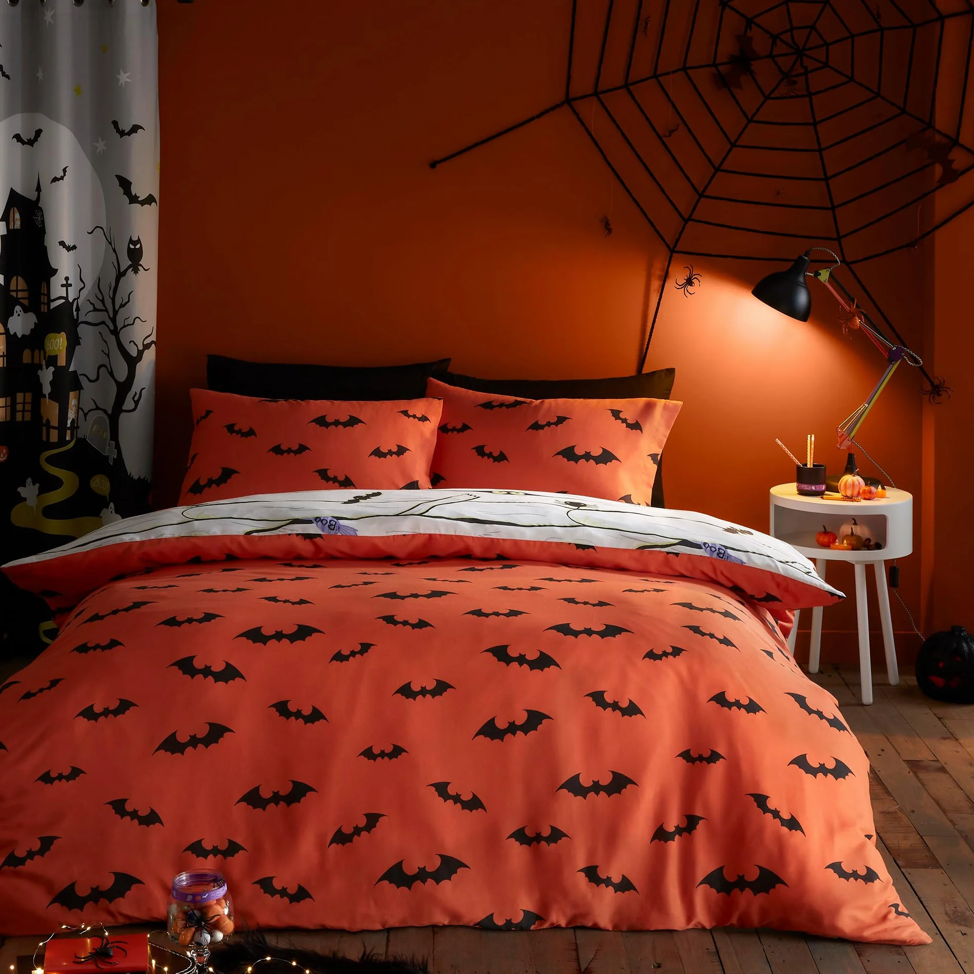 Poszewka na kołdrę z straszną mumią 140x200 cm dwustronna świecąca w ciemności Halloween biała