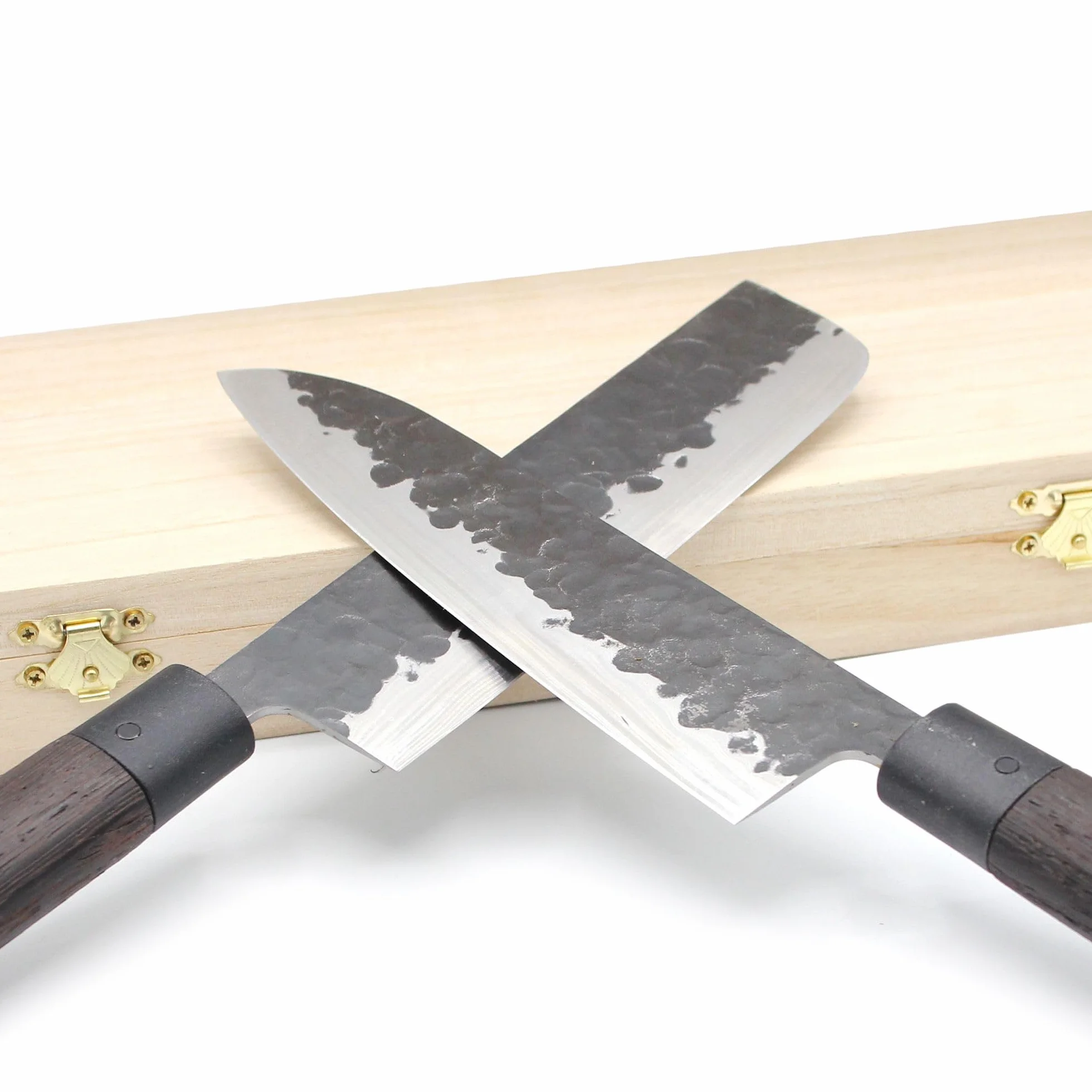 FISHTEC - Coffret 2 Couteaux Japonais - Nakiri et Santoku - Lame en Acier - Manche en Palissandre Africain - Boite Cadeau Protégeant la Lame - Coefficient 58 HRC - Martelage Artisanal