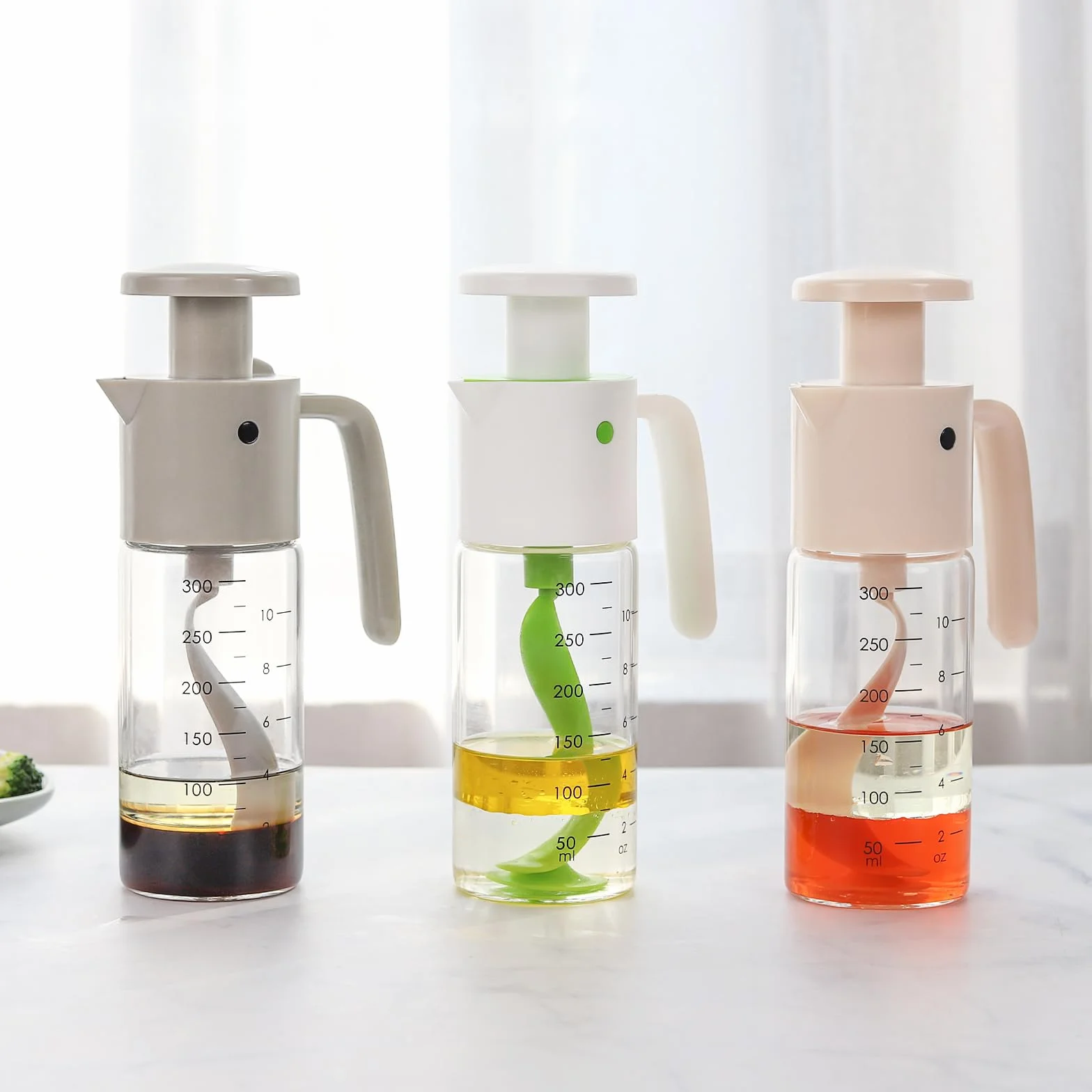 Vucchini Mixer do sałatek, 300 ml Bird-Like Sauce Shaker szary, regulowany przepływ, można myć w zmywarce, butelka do przechowywania oleju, octu, kuchni, restauracji