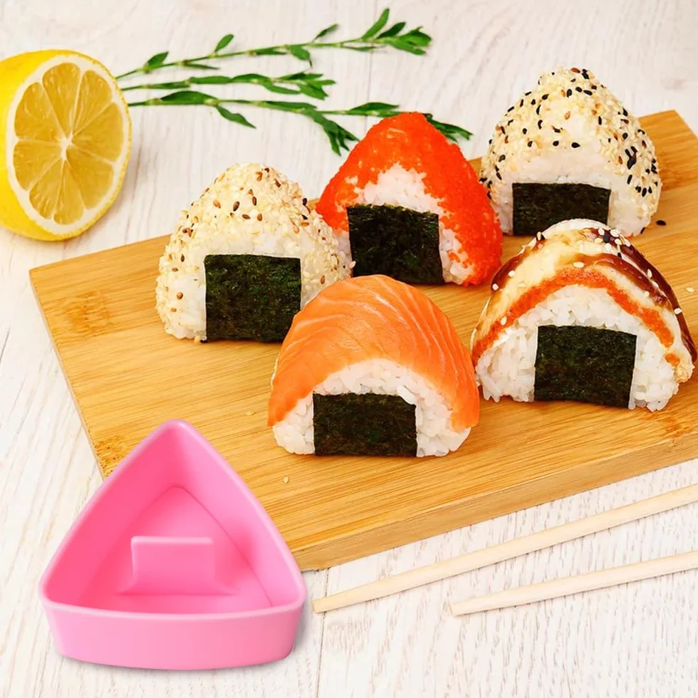 Trójkątne formy Onigiri do robienia sushi, różowe, tworzywo sztuczne, 136 ml, 3 x 9 x 8 cm, zestaw do samodzielnego wykonania sushi, forma do kulek ryżowych, narzędzie kuchenne