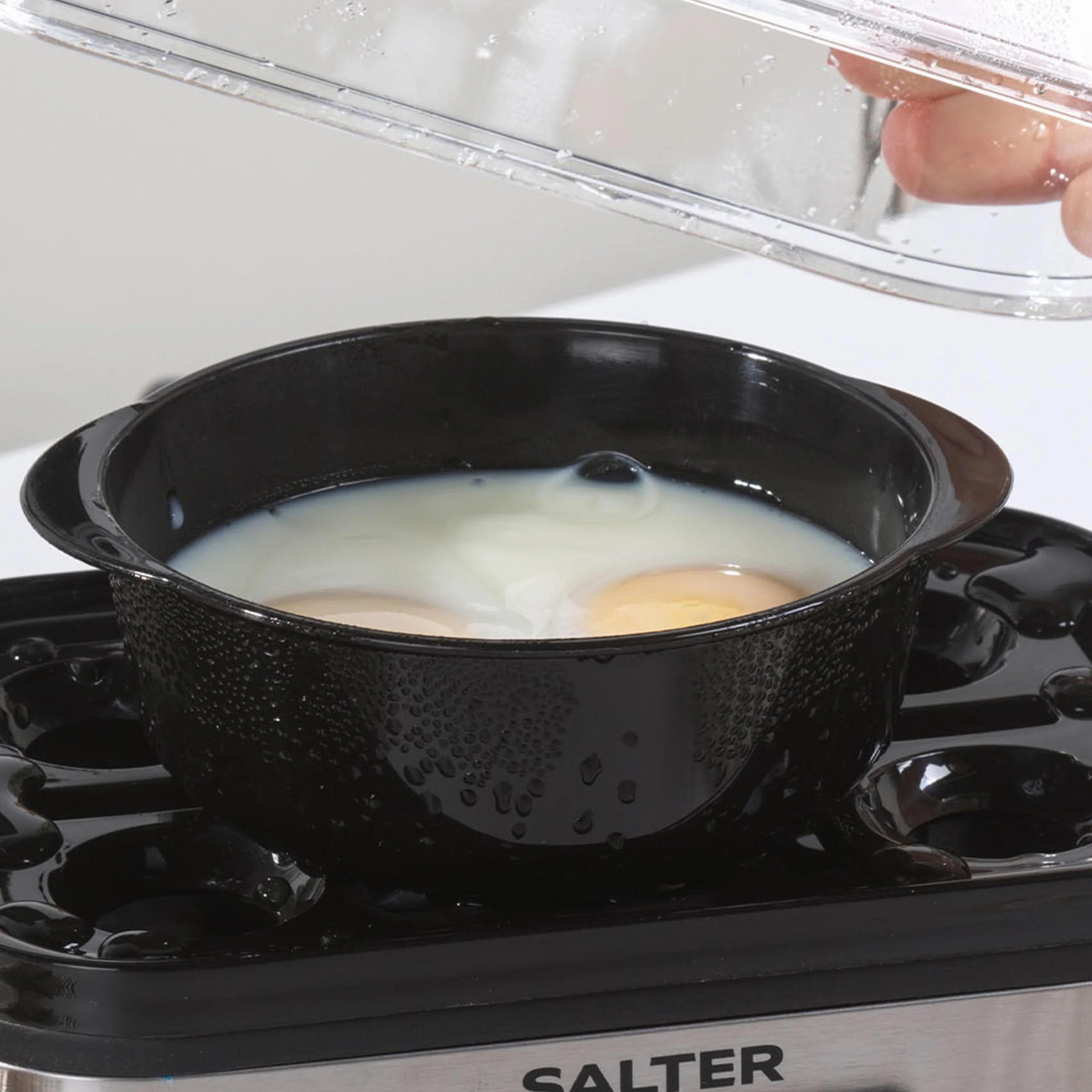 Salter Electric Multi EK6213 podgrzewacz wody, pojemność 6 jajek, świetny do miękkich dipów, twarde i poached jajka, zawiera kubek pomiarowy, wymienny stojak na jajka i 2 tace na wypychanie,
