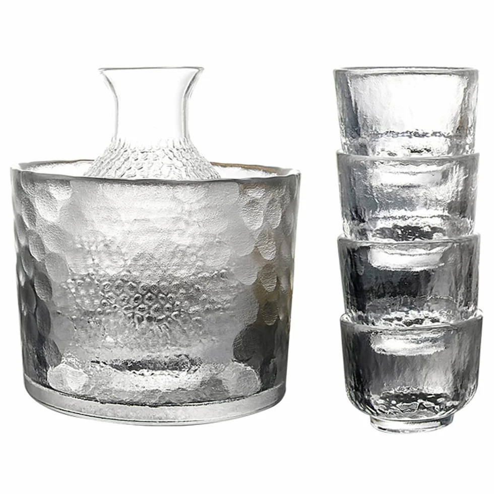 Zestaw 6 sztuk szkła Sake, butelka Sake 300 ml i 4 kubki do sake, zestaw kieliszków do wina do serwisu gorącego/zimnego sake, japoński szklany zestaw sake
