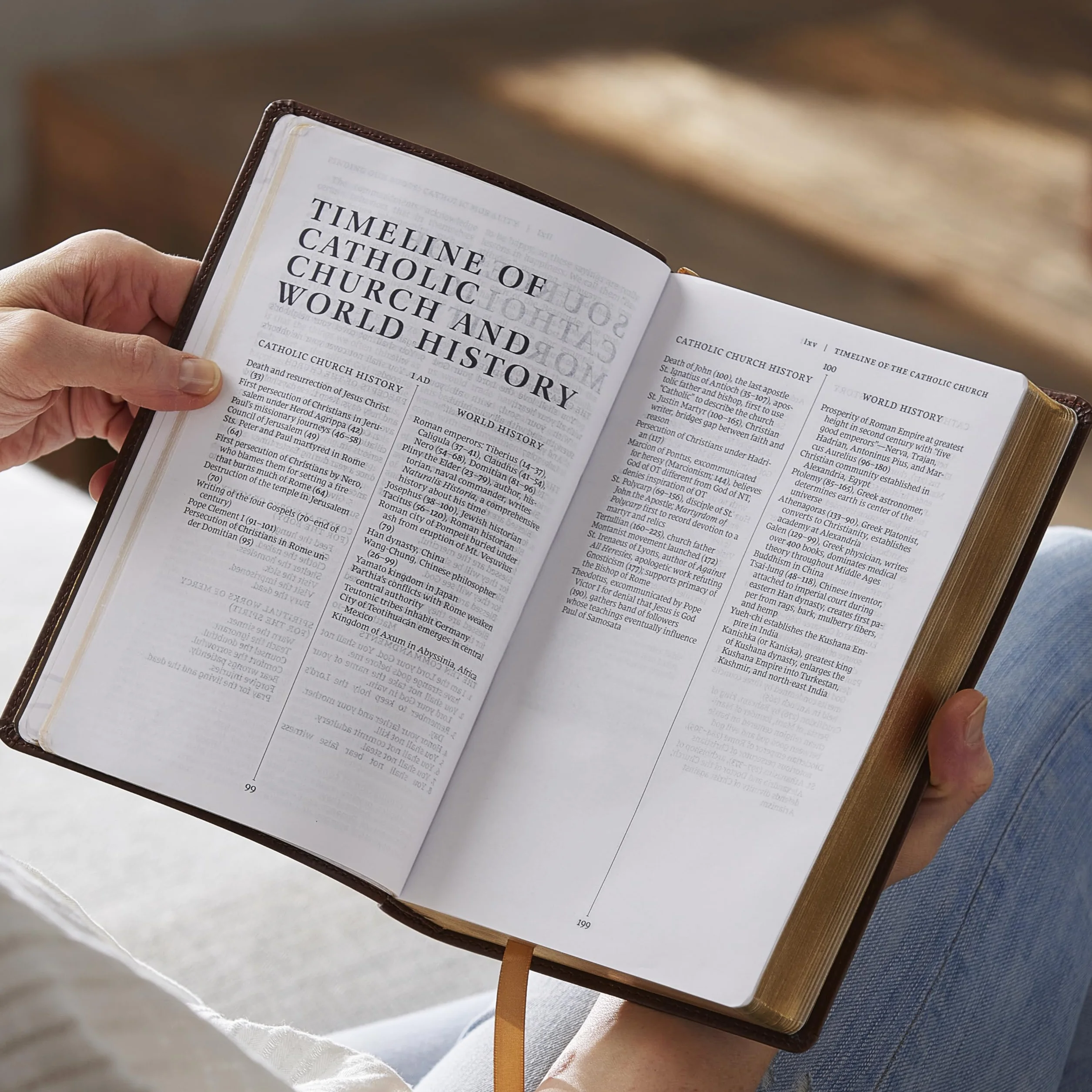 Nrsvce Sacraments of Initiation Catholic Bible, White Leathersoft, Comfort Print: New Revised Standard Version, White, Leathersoft, Catholic Commemorative Edition, Anglicised Text