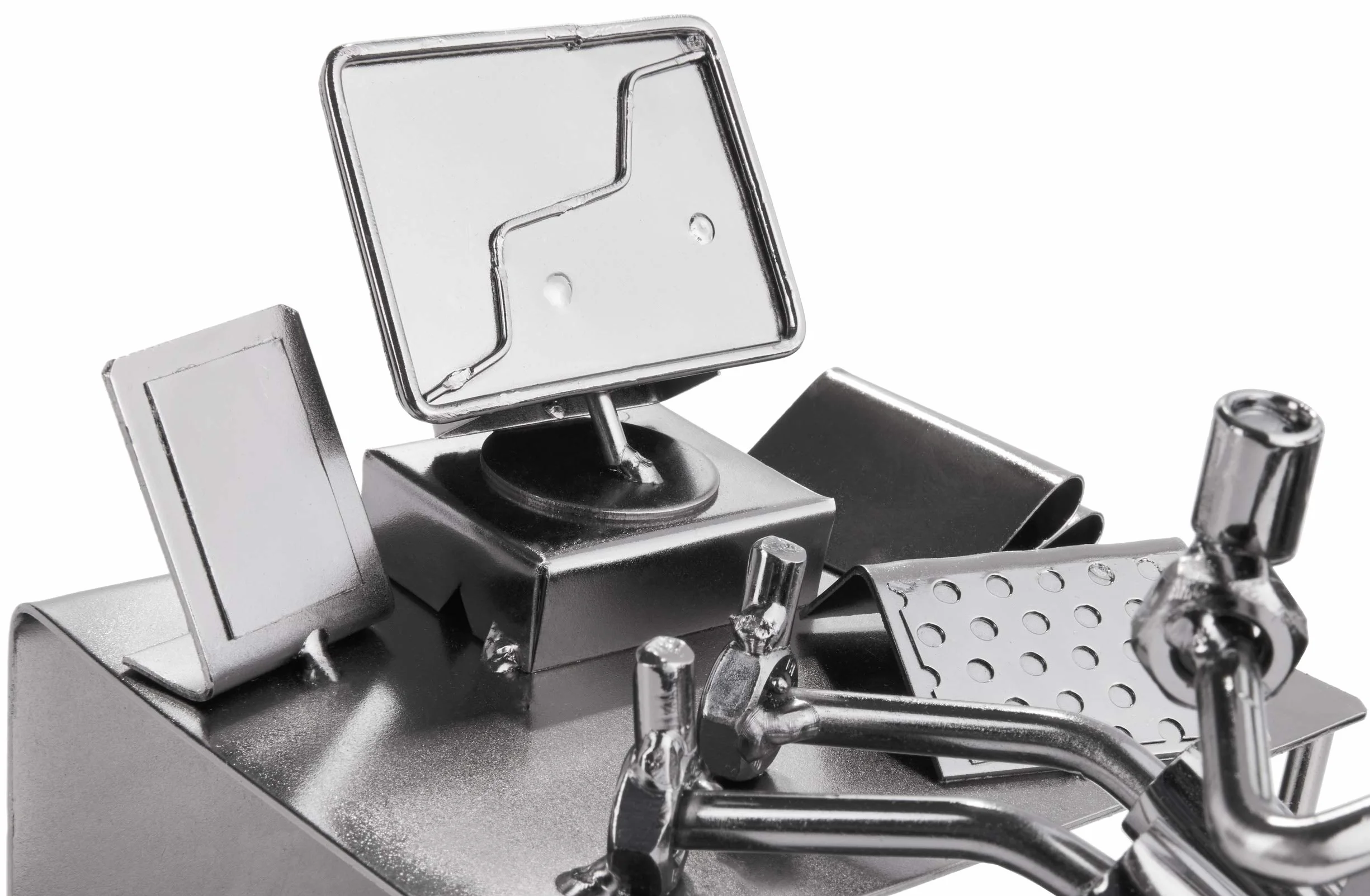 BRUBAKER Figurka ze śrubek PC do biura z uchwytem na wizytówki - ręczna robota żelazna figurka metalowy mężczyzna - prezent dla kupców, pracowników biurowych i kolegów
