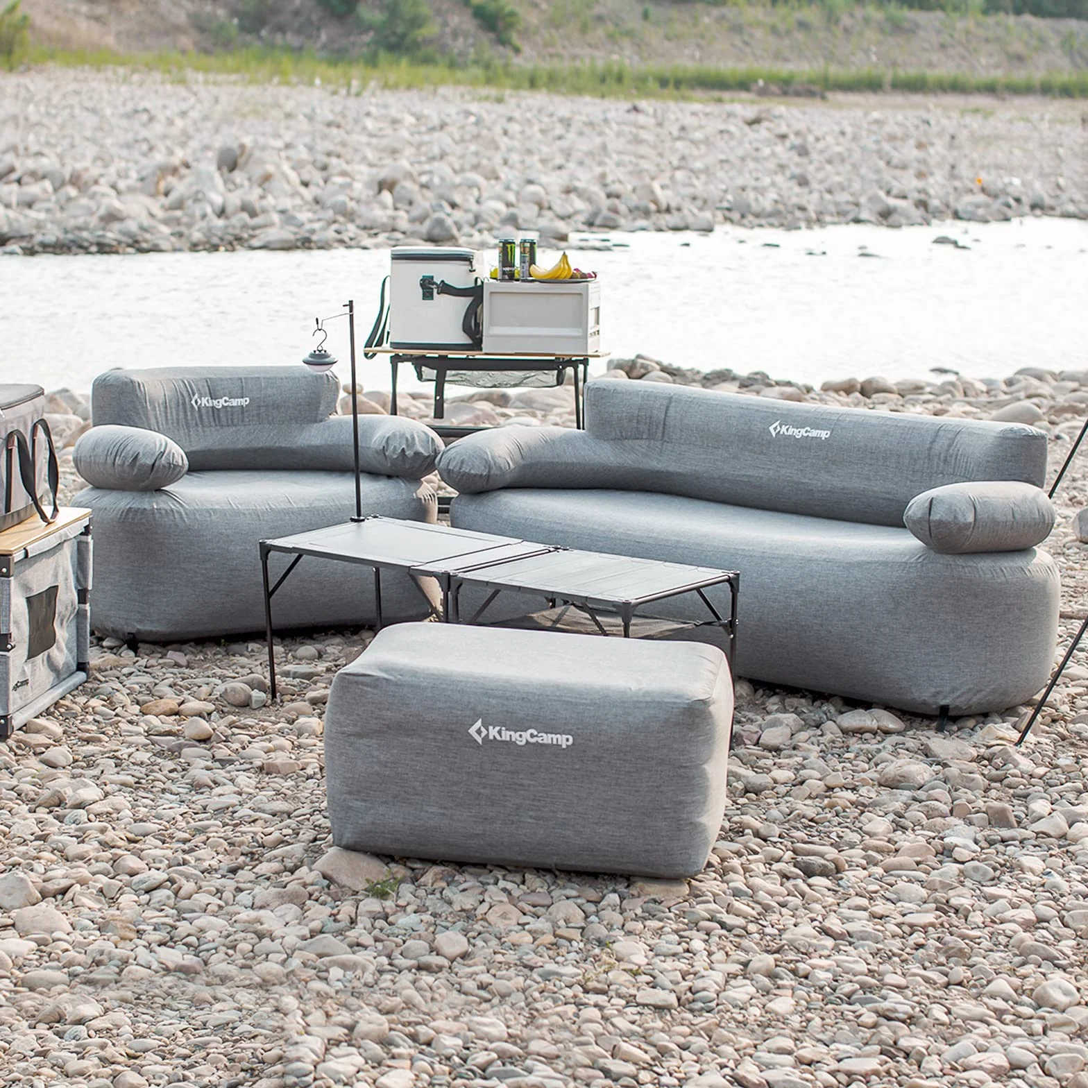KingCamp Nadmuchiwana sofa kempingowa z podłokietnikami na plecach, do użytku wewnątrz i na zewnątrz, na imprezę, w podróży, na plażę